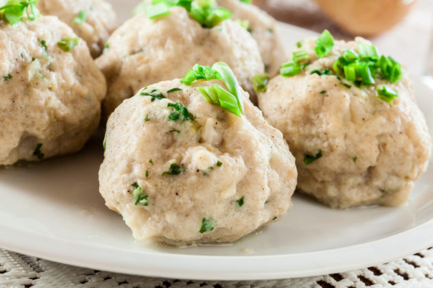 Semmelknödel einfrieren: So gelingt es in wenigen Schritten!