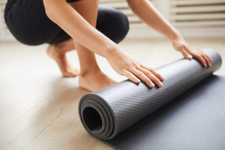 Yogamatten: Unterschiede zwischen einer nachhaltigen und einer normalen Matte